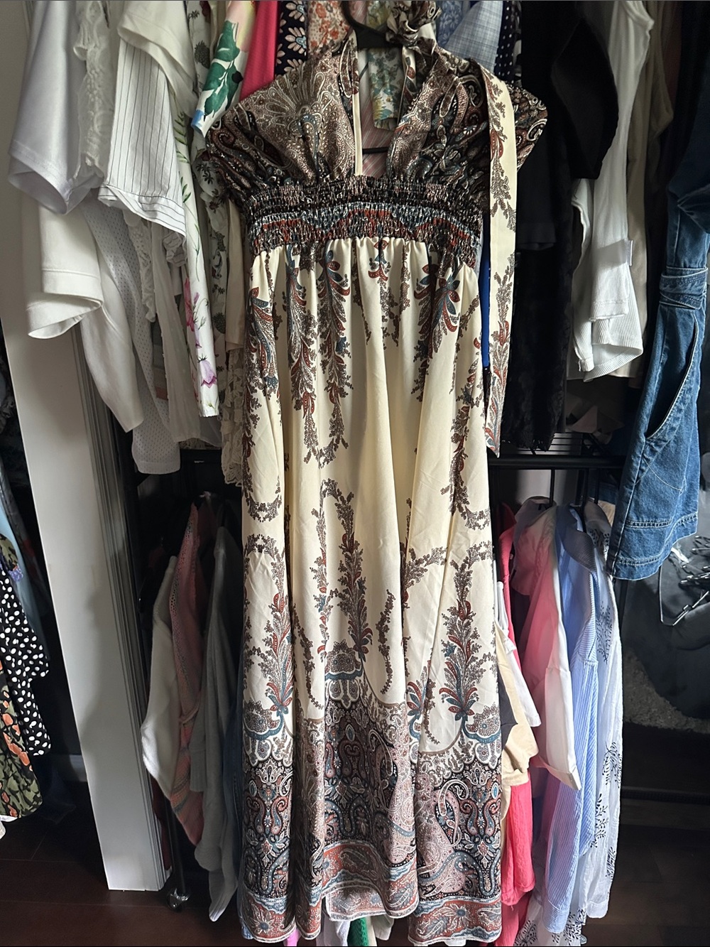 Women’s BOHO Cream Paisley Maxi Dress with Smocked Bodice. NWOT